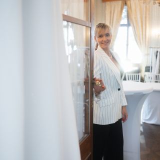 🌿 MINIMALISMUS VE SKŘÍNI & JAK NAJÍT SVŮJ OSOBNÍ STYL 4.⁠ ⁠12. • 18:00 • Praha – Vinohradská 406/23, Kavárna Slouflou...